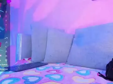 Offline _abril77 on Chaturbate