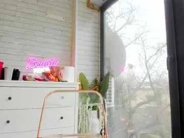 Offline britney_charm on Chaturbate