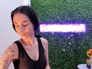 Offline hotfallingdevil on Chaturbate