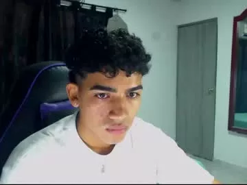 Offline master_boy28 on Chaturbate