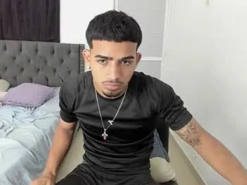 Offline master_boy28 on Chaturbate