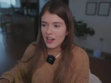 Offline rebeccastonee on Chaturbate