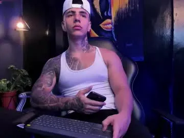 Offline salvatore_damore on Chaturbate