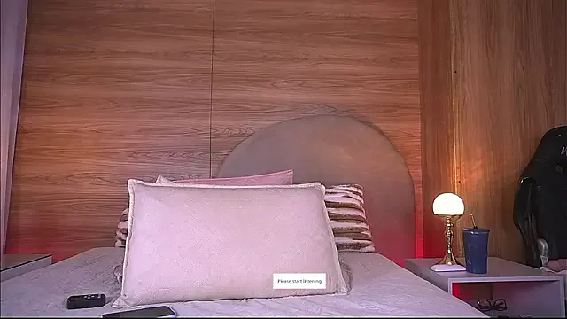 Offline alexaa_walker on StripChat