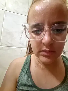 Offline AliceRuivinha2 on StripChat