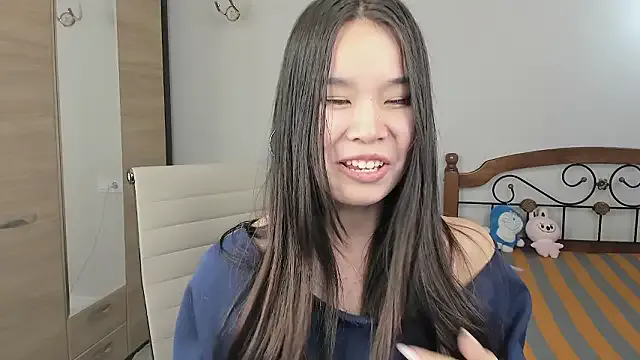 Offline amiya_cute on StripChat