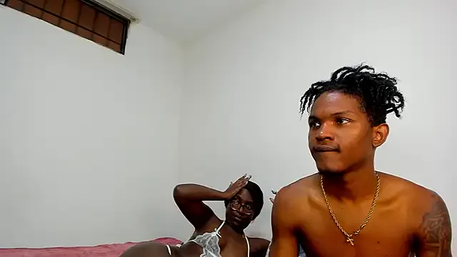 Offline demonychloe on StripChat