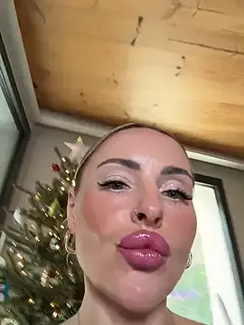 Offline EmaSalis on StripChat