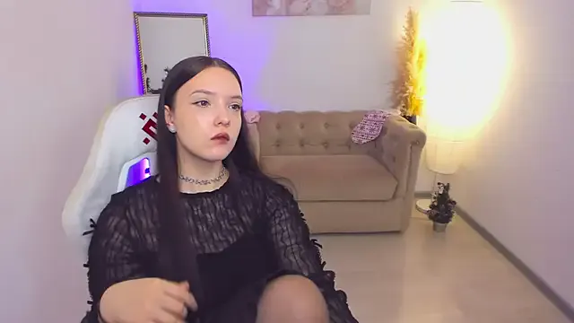 Offline Emily_tender on StripChat