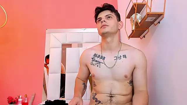 Offline erickandnatasha_69 on StripChat