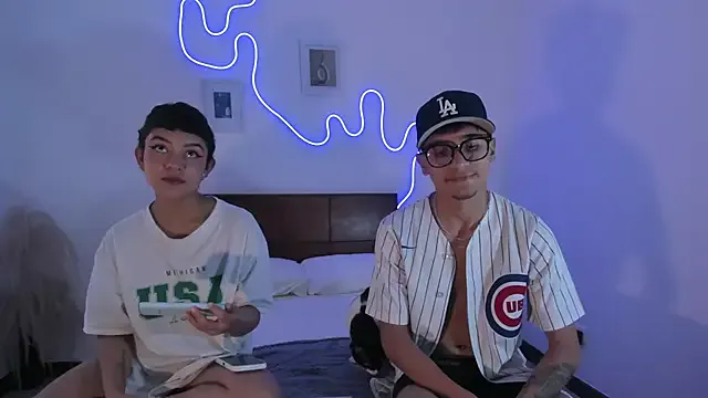 Offline hardcoreheat_ind on StripChat