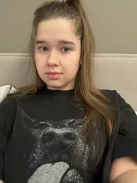 Offline HornyGirlH on StripChat