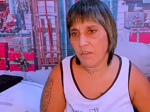 Offline indianroxy on StripChat