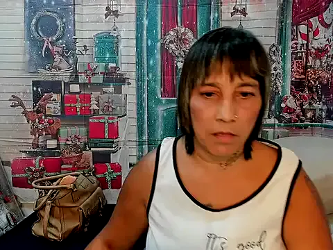 Offline indianroxy on StripChat