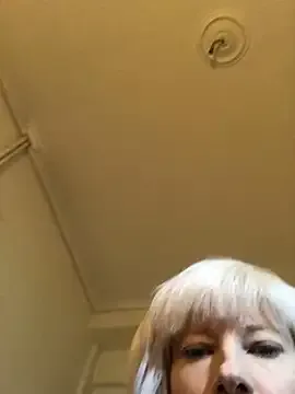 Offline juliaoneandonly on StripChat