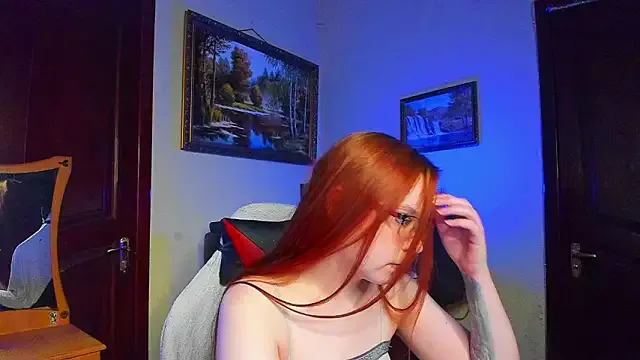 Offline JustFoxyee on StripChat