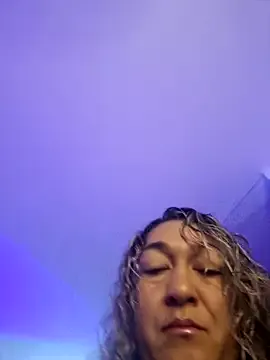 Offline kitty_84 on StripChat