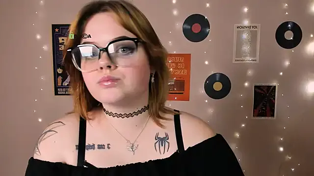 Offline lika_pop on StripChat