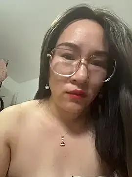 Offline Liqinqin on StripChat