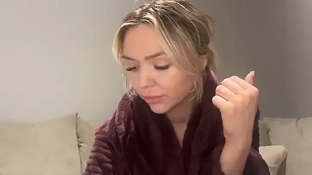 Offline lolableux on StripChat