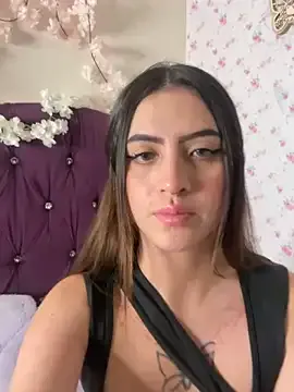 Offline LunaaBlossom on StripChat