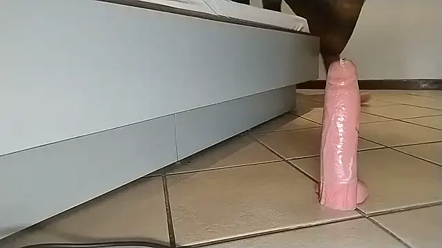 Offline MidnightCamboy on StripChat