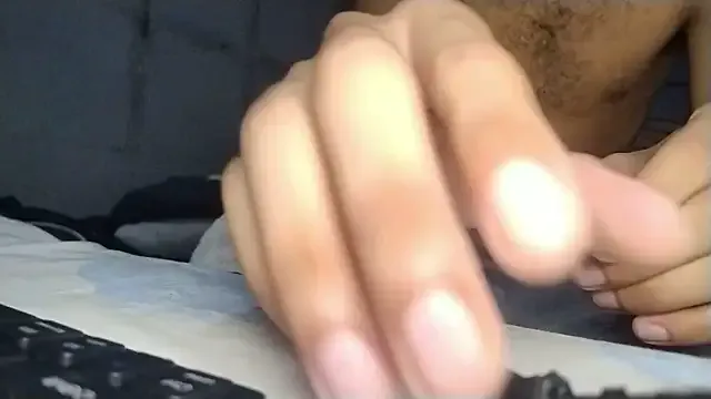 Offline MidnightCamboy on StripChat