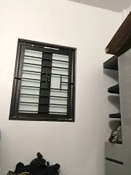 Offline newbaby1 on StripChat