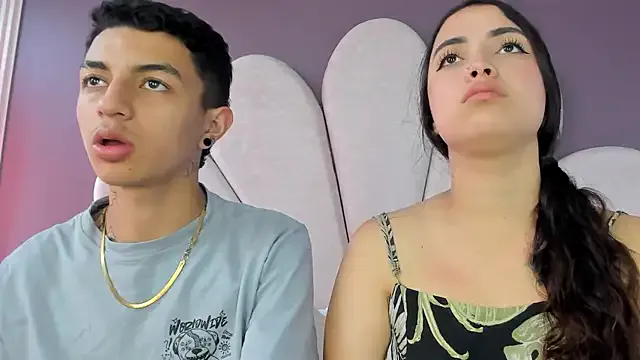 Freechat NickandAbby_ on StripChat