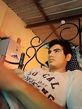 Offline Ortiz3404 on StripChat