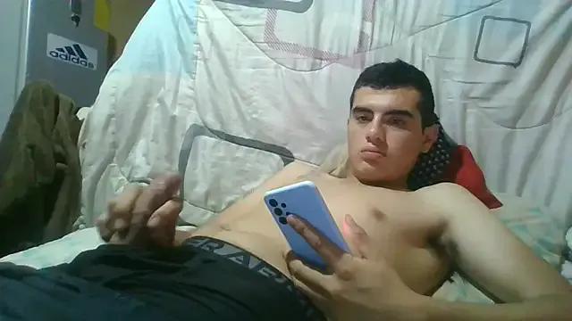 Offline Ortiz3404 on StripChat