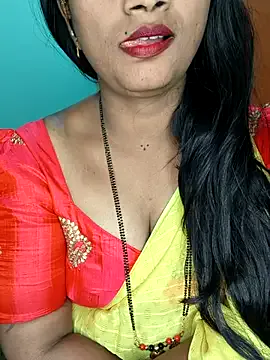 Offline Rachu_love on StripChat