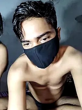 Offline realcouple71 on StripChat