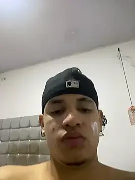 Offline samxx_muscle on StripChat