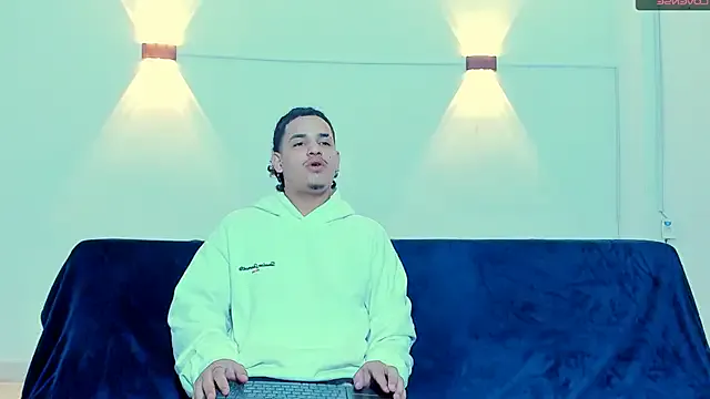 Offline samxx_muscle on StripChat