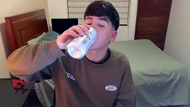 Offline tightncuteass on StripChat