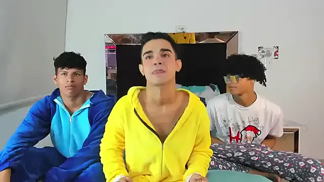 Offline Violet_Dream2 on StripChat