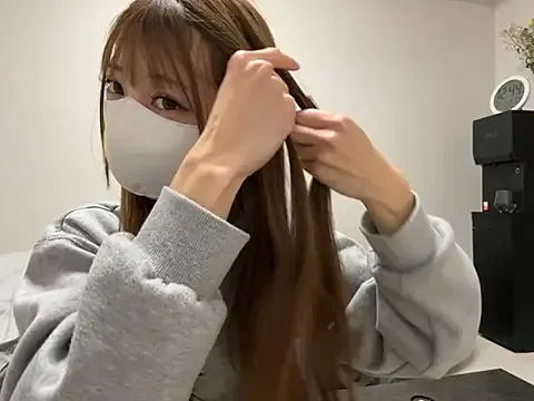 Offline yunayuna_1231 on StripChat