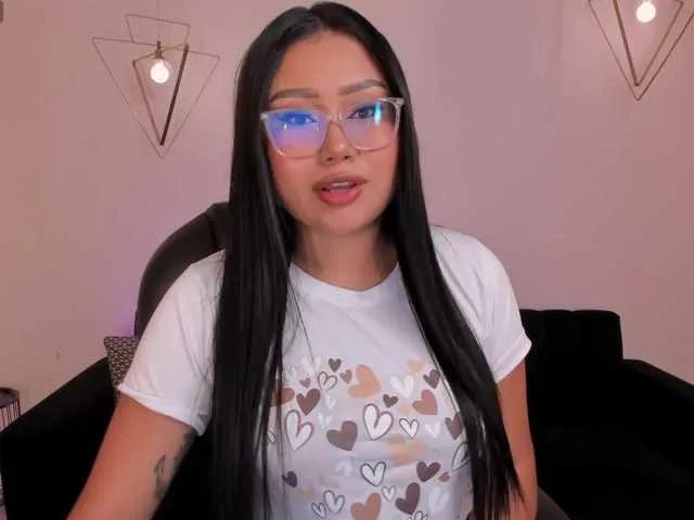 AmberLewis on BongaCams