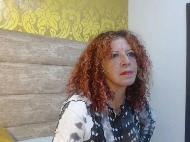 AxxyMilf on BongaCams