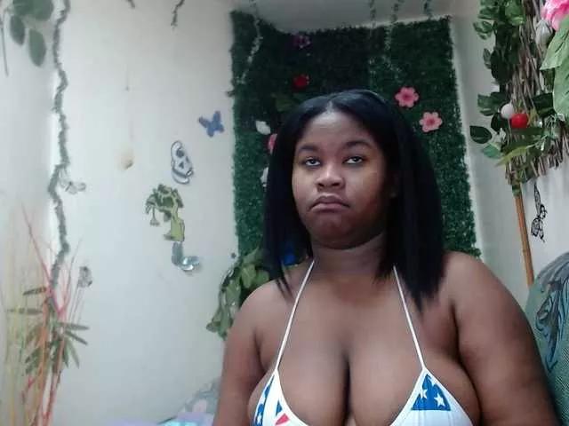 CannelleX on BongaCams 