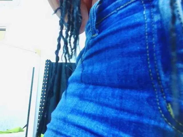 colombiamommy on BongaCams 
