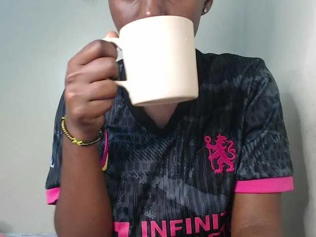 dreamebony on BongaCams