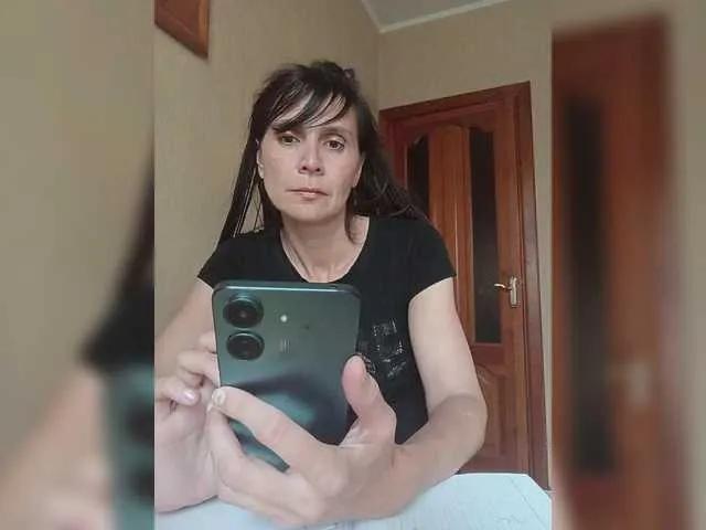 Hellenalonenochka on BongaCams