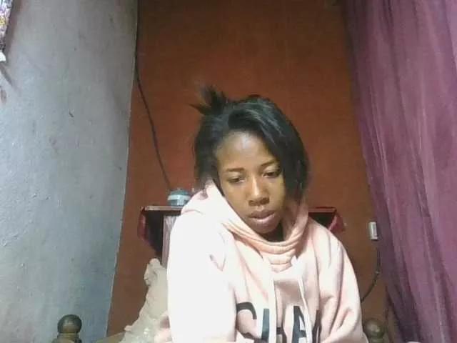 karamel-sexy on BongaCams 