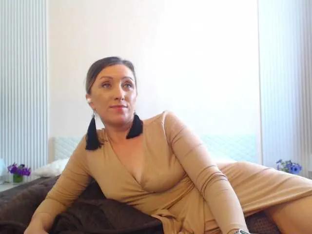 Lola-Nelson on BongaCams 