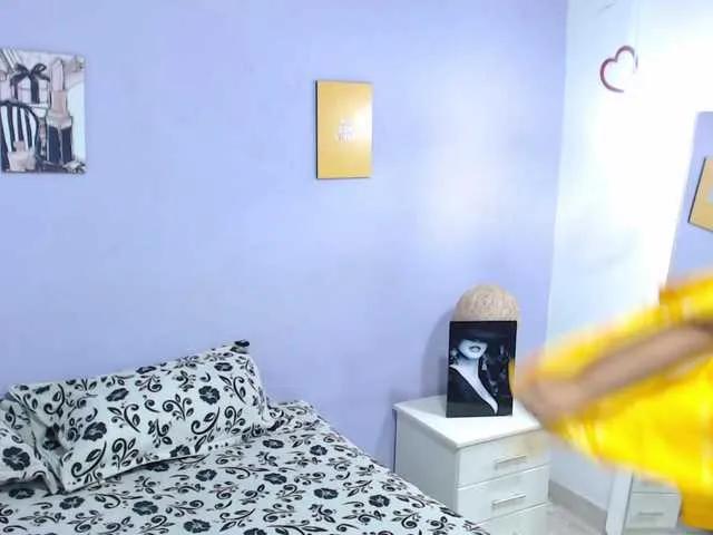 penelope-gucci on BongaCams 