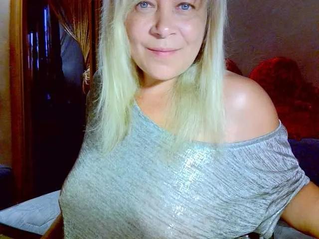 Savan35na on BongaCams