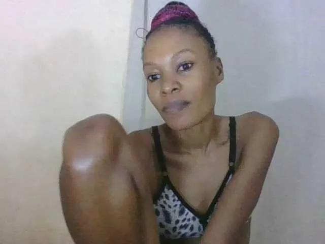 Sweetpetite254 on BongaCams 