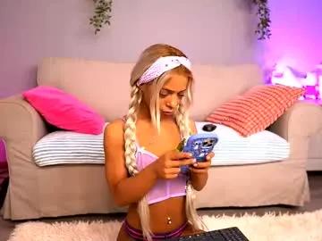 sarahraynex on Chaturbate 